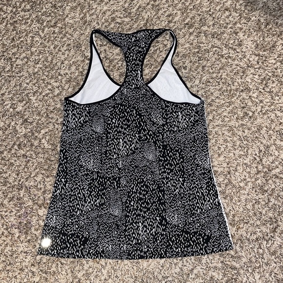 Fabletics Tanktop - Picture 2 of 3